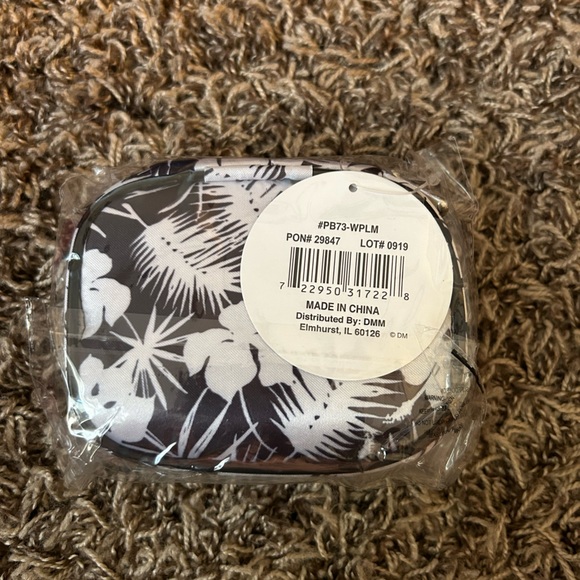 Tropical Black Pill & Vitamin Clutch - Picture 2 of 4